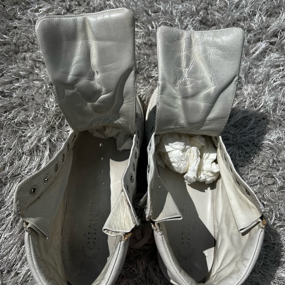 CHANEL ANKLE SNEAKERS - Picture 8 of 10